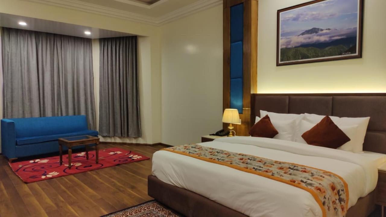 Hotel Woodpark ชิมลา ภายนอก รูปภาพ