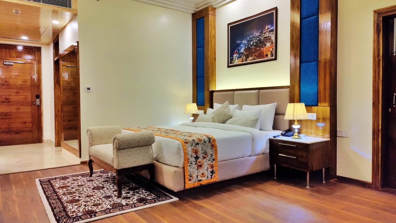 Hotel Woodpark ชิมลา ภายนอก รูปภาพ