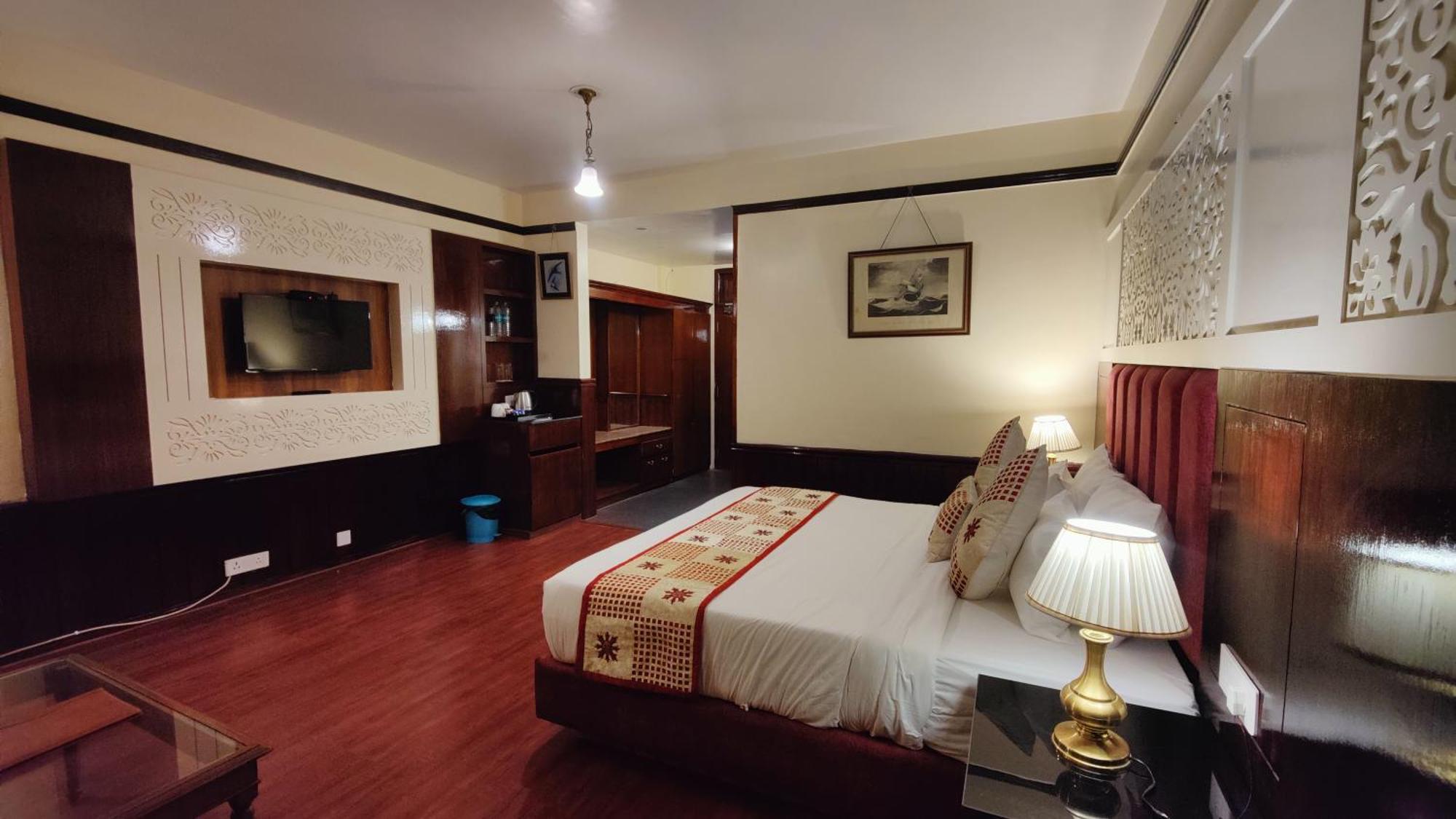 Hotel Woodpark ชิมลา ภายนอก รูปภาพ
