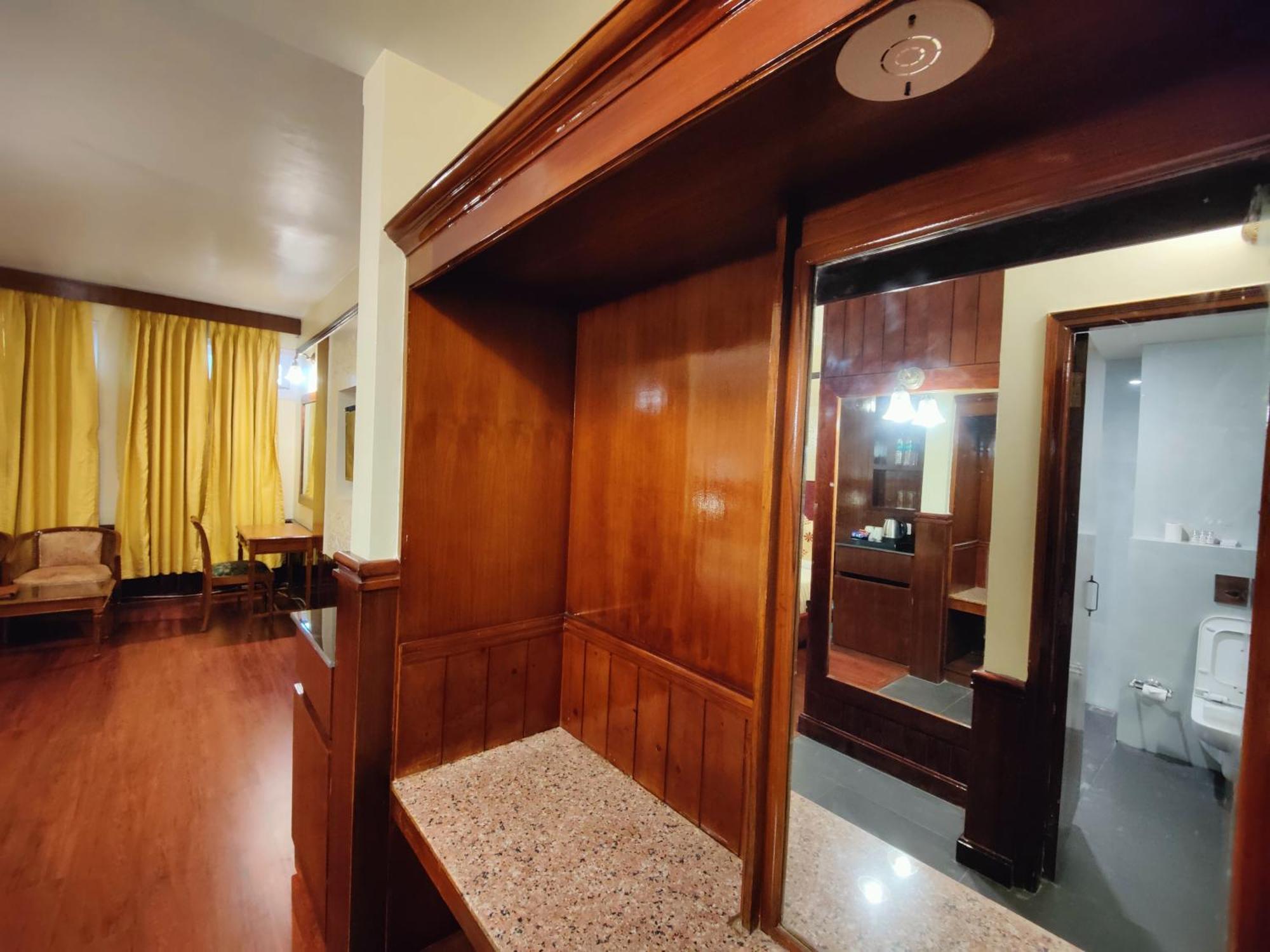 Hotel Woodpark ชิมลา ภายนอก รูปภาพ